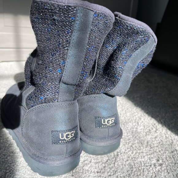 Ugg Australia Women's Classic Short Boots Blue Size 7 EUC Barely worn like NEW - Picture 2 of 6